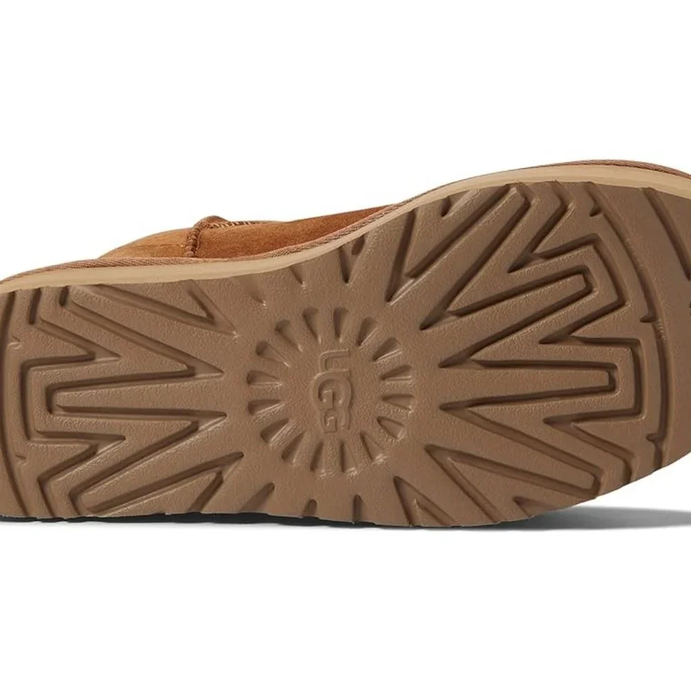 UGG $140 The Ugg Lug Boot Sand Sz 10 NIB! - Picture 5 of 5